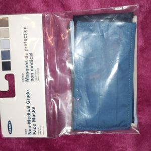 Old Navy kids face masks OS